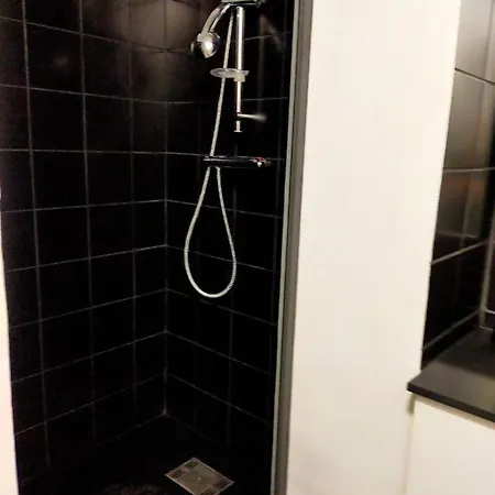 En Duplex Au 3ieme Etage Sans Ascenseur Апартаменты Йер